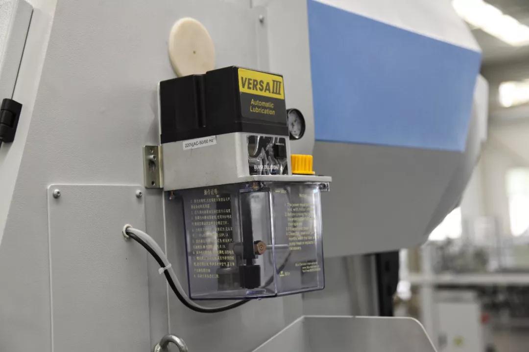 鋁機(jī)加工設(shè)備